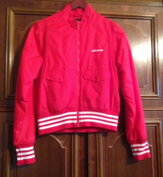 Акция!!! Продам новую куртку Adidas Original (оригинал), цвет красный, размер 40. . фото 2