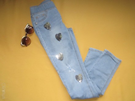 Леггинсы, джинсы  в сердечках с паеток, Justice, девочкам  на 12-14 лет.
Талия . . фото 1