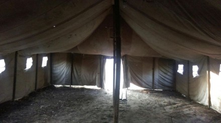 Військова палатка розміщенням до  150-200 чоловік, відмінного стану із прорезине. . фото 5