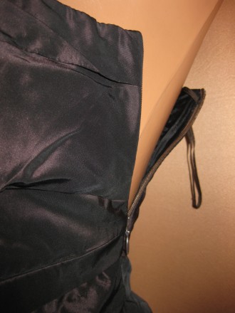 платье, ZARA BASIC, XS/24р, км0803
цвет черный с отливом, ткань легкая, приятна. . фото 3