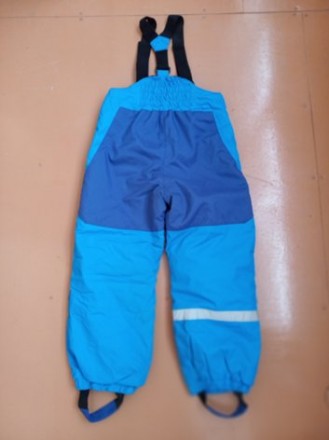 Зимние штаны - полукомбинезон.

Верхняя ткань - мембранная, защищает от промок. . фото 3