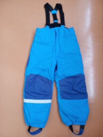 Зимние штаны - полукомбинезон.

Верхняя ткань - мембранная, защищает от промок. . фото 2
