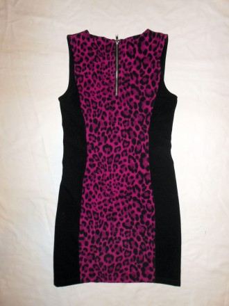 Короткое трикотажное платье H&M без рукавов.
Размер:  S, М   Цвет:  розовый лео. . фото 3