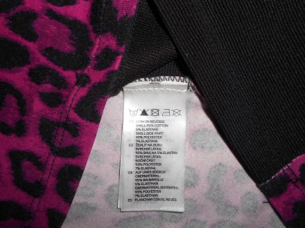 Короткое трикотажное платье H&M без рукавов.
Размер:  S, М   Цвет:  розовый лео. . фото 6