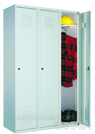 Трёхдверный гардеробный металлический шкаф для хранения одежды.
Шкаф Sum 430 б/п. . фото 1