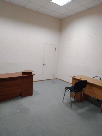 Сдаются кабинеты в офисном здании Центр, возле ул.Суворова. 16 м2, 34 м2, 10.5м2. Центр. фото 2