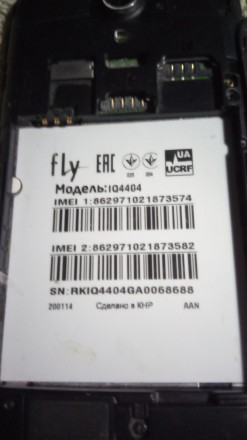 Продам телефон Fly IQ 4404 на запчасти,экран целый,батареи нет,включался через р. . фото 3