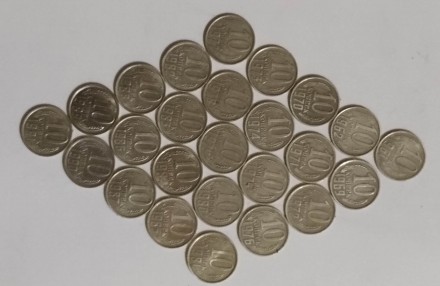 Имеется три комплекта монет СССР номиналом 10, 15 и 20 копеек с 1961, 1962,1967 . . фото 3