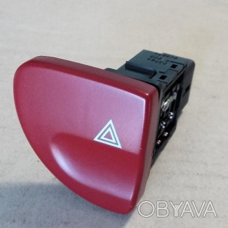 Кнопка включения аварийного сигнала HYUNDAI HD78, Кнопка аварийки Hyundai HD 78
. . фото 1