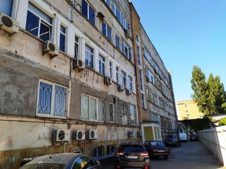 Продажа комплекса 3 зданий, общая площадь 13170м2, участок 1,38 га, м. Шулявская. . фото 4