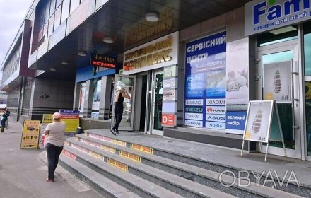 Сдается торговая площадь в Киеве, район Днепровский, площадь 1000 м2. Сдается в . . фото 1