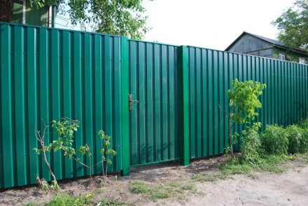 Забор из профнастила с установкой под ключ в Запорожье. Запоріжжя. фото 1 Забор из профнастила с установкой под ключ в Запорожье. Запоріжжя. фото 1