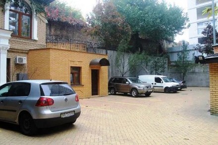 Продажа (офиса) отдельно стоящего здания ул. Жилянская, общая площадь 900 м2. Пр. . фото 6