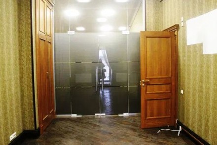 Продажа (офиса) отдельно стоящего здания ул. Жилянская, общая площадь 900 м2. Пр. . фото 13