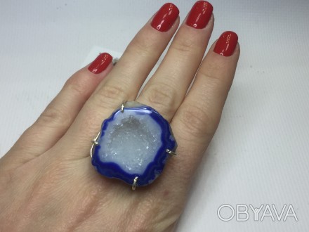 Предлагаем Вам купить неповторимое кольцо с натуральной жеодой агата в серебре.
. . фото 1