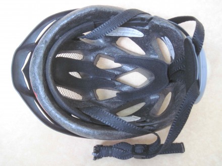 Вело шлем Crivit, размер 49-54, женский
страна производитель - Германия
коррек. . фото 6