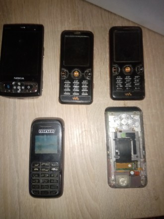 Телефон Smartex M512. Состояние рабочее- без батареи и.
Телефон Самсунг J1. Сос. . фото 5