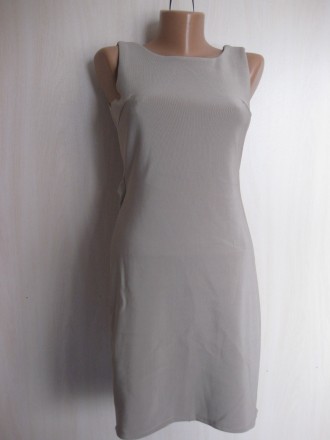 Классное платье с голой спиной и бантом, Италия, M/L, км0864
цвет серо-бежево-к. . фото 4
