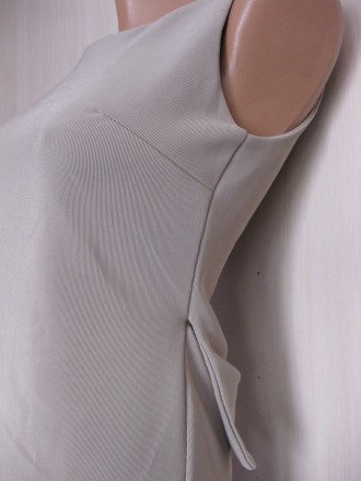 Классное платье с голой спиной и бантом, Италия, M/L, км0864
цвет серо-бежево-к. . фото 5