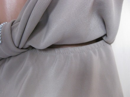 Классное платье с голой спиной и бантом, Италия, M/L, км0864
цвет серо-бежево-к. . фото 8