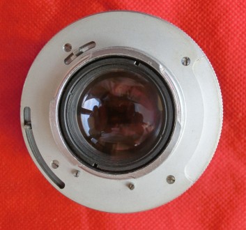 Это  первая 35-мм зеркальная фотокамера, с измерением через объектив. Экспозиция. . фото 11