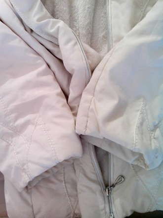 Куртка женская демисезонная, очень красивая и легкая, с приятной коротковорсной . . фото 8