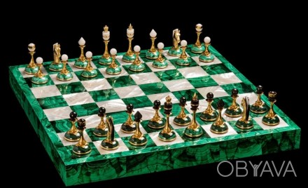 Предлагаем вашему вниманию подарочные шахматы из фарфора
 по мотивам Н. В. Гого. . фото 1