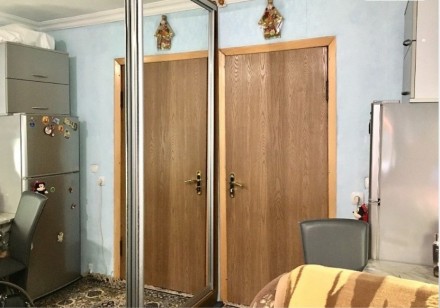 Продается комната в коммуне на ул Варненская 
в районе парка Горького, Комната . Черемушки. фото 3