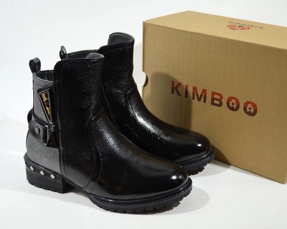 Ботинки KIMBOO арт.A060-3A, лак, черный Материал верха - эко-кожа. Внутри утепле. . фото 9