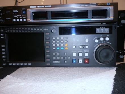 Sony SRW-5800/2 професиональный студийный рекордер работающий в формате HDCAM-SR. . фото 4