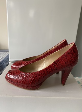 Туфли красные Peter Kaiser в идеальном состоянии, размер 39-40 (6 1/2). 
Матери. . фото 2