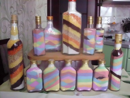 Продам декоративные бутылочки с цветным песком. Используются как сувенир или дек. . фото 4