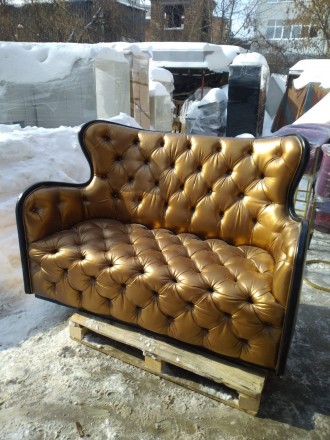 В наличие 1 золотой диван , кож. зам.
Размер 1700*900*1170(450), прошитый, гото. . фото 5