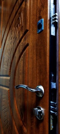 Прекрасные тёплые двери на вход в дом или квартиру
Есть в наличии и под заказ
. . фото 5