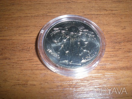 юбилейные монеты Украины 2 гривен в.12.84.д.31мм.т.100.000.год 2001.серия Вне се. . фото 1