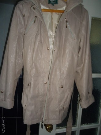 куртка с капюшоном в отличном состоянии, размер 48-50, весна-осень, замеры по зв. . фото 4