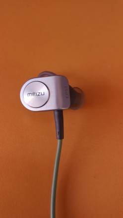 Силиконовые амбушюры на беспроводные наушники Meizu ep51
3 размера
S,M,L. 
ЦЕ. . фото 4