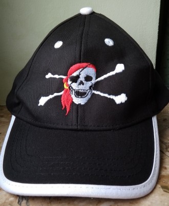 продаю новую детскую кепку с вышивкой пираты  (54см ) за 150грн . Полная предопл. . фото 2