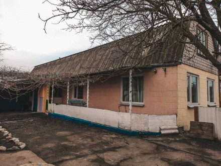 Продам дом поселок Лиман Змиевской район в центре, дом 2000 г.п. 80кв.м. 4 комна. . фото 2