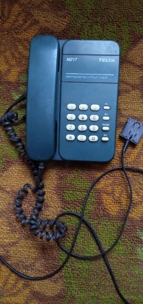 Продам зеленый телефон - 40 грн (иногда шипит).. . фото 2