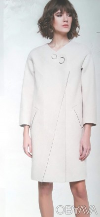 Весняне пальто женское молодежное в стиле Шанель,без воротника ,полупритал отдел. . фото 1