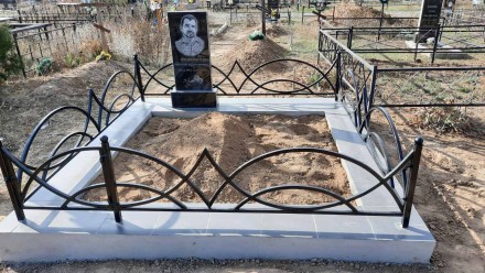 Памятник,бетонная площадка Николаев. Миколаїв. фото 1 Памятник,бетонная площадка Николаев. Миколаїв. фото 1