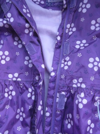 Ветровка  дождевик  курточка  плащ, р.122-128, TCM.
Цвет - фиолетовый в цветочк. . фото 9