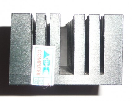 Продам радиатор на процессор. Размеры в мм: 57(ширина), 50(высота), 32(глубина).. . фото 4