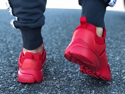 
Мужские кроссовки Nike Air Presto красные
Красного цвета и красными шнурками.
О. . фото 11