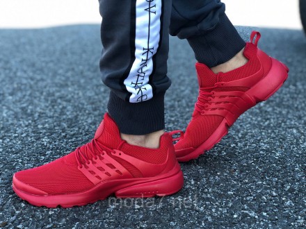 
Мужские кроссовки Nike Air Presto красные
Красного цвета и красными шнурками.
О. . фото 13