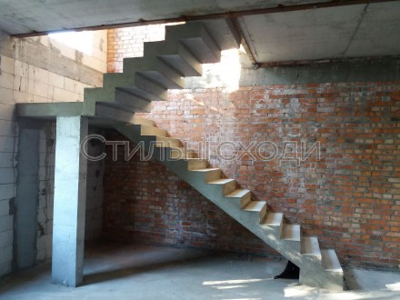 Лестницы железобетонные монолитные – любой формы и сложности.

Фото выпо. . фото 4