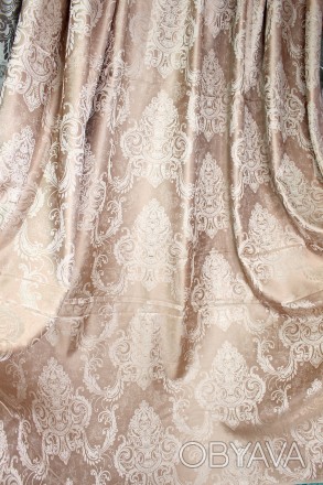 
Портьерная ткань для штор с классическим узором - светлая корона на бежевой осн. . фото 1