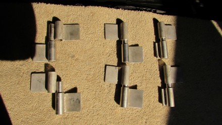 петлі на металічні ворота або двері
виготовлені з прутка нержавіючої сталі Ф20 . . фото 2