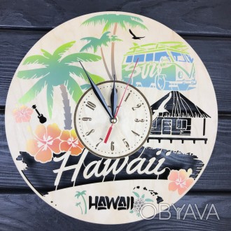 Деревянные настенные часы с символами штата Гавайи органично и стильно впишутся . . фото 1